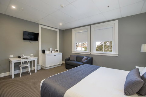 CH Boutique Hotel & Apartments, Ascend Hotel Collection - Lightning Ridge Tourism 18