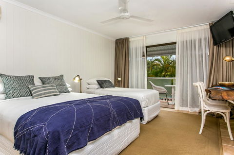 The Lord Byron - Lightning Ridge Tourism 8