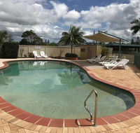 Oxley Cove Holiday Apartment - Lightning Ridge Tourism