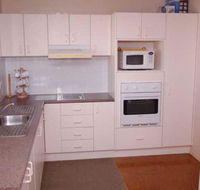 Bellhaven 2 17 Willow Street - Lightning Ridge Tourism