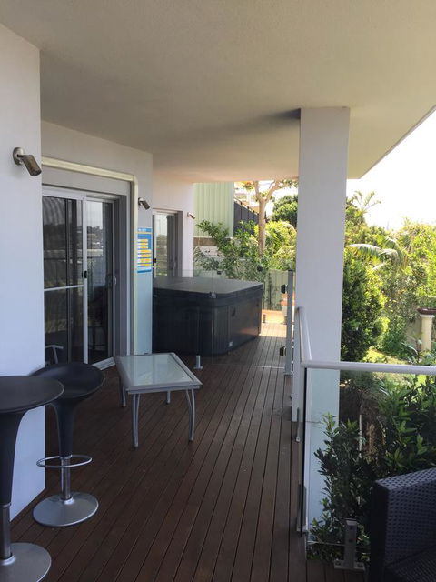 Churchill View Forster - Lightning Ridge Tourism 23