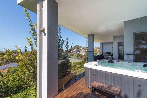 Churchill View Forster - Lightning Ridge Tourism 3