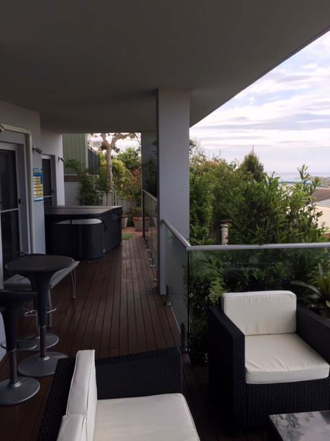 Churchill View Forster - Lightning Ridge Tourism 10
