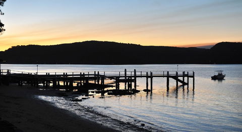 Refuge Cove On Pittwater - Lightning Ridge Tourism 13