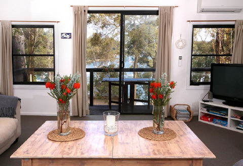Refuge Cove On Pittwater - Lightning Ridge Tourism 3