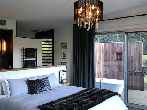 Amaroo Valley Springs - Lightning Ridge Tourism 9