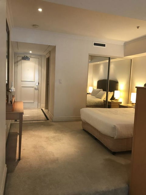 Wyndel Apartments Sydney CBD - Bond - Lightning Ridge Tourism 5