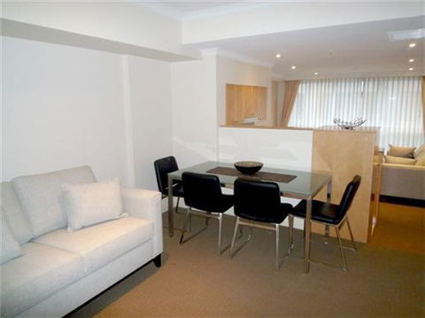 Wyndel Apartments Sydney CBD - Bond - Lightning Ridge Tourism 12