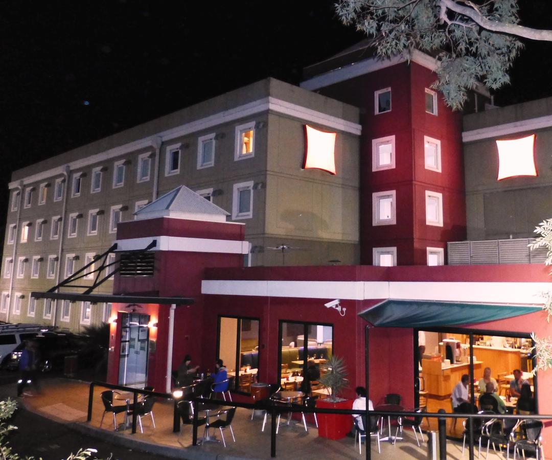  Lightning Ridge Tourism