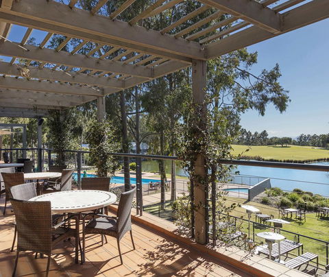 Oaks Cypress Lakes Resort - Lightning Ridge Tourism 24