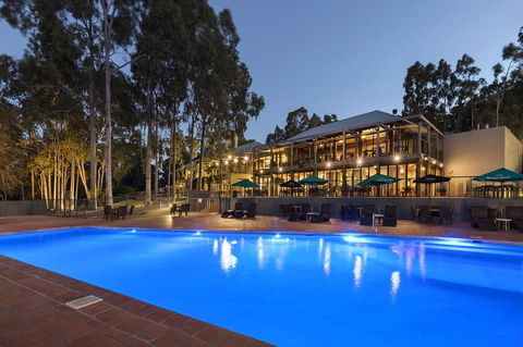 Oaks Cypress Lakes Resort - Lightning Ridge Tourism 29