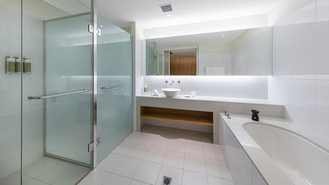 Oaks Cypress Lakes Resort - Lightning Ridge Tourism 18