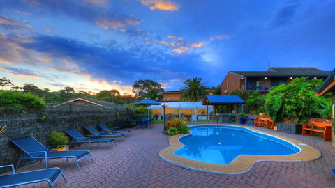 Pelican Motor Inn - Lightning Ridge Tourism 10