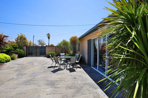 Neptune I Absolute Beachfront I Stunning Views - Lightning Ridge Tourism 28