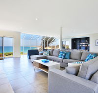 Neptune - Absolute Beachfront - Lightning Ridge Tourism