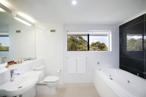BEST WESTERN PLUS Apollo Hotel Newcastle - Lightning Ridge Tourism 22