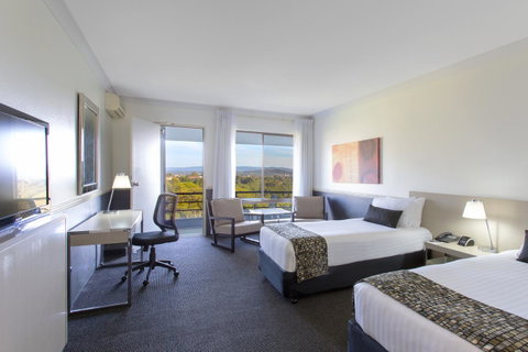 BEST WESTERN PLUS Apollo Hotel Newcastle - Lightning Ridge Tourism 6