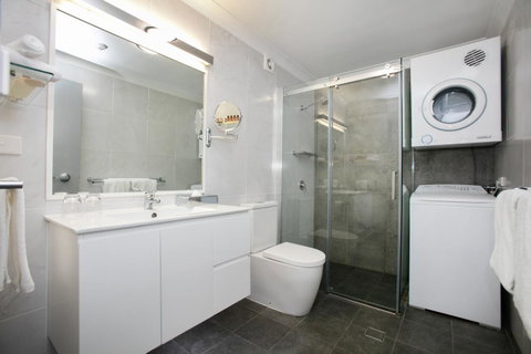 BEST WESTERN PLUS Apollo Hotel Newcastle - Lightning Ridge Tourism 19