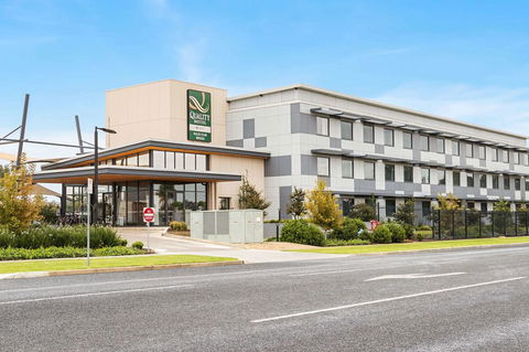 Quality Hotel Rules Club Wagga - Lightning Ridge Tourism 23