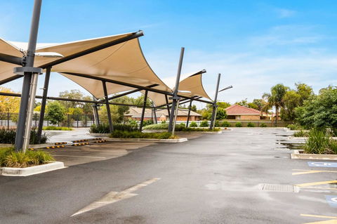Quality Hotel Rules Club Wagga - Lightning Ridge Tourism 10