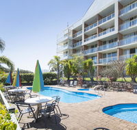 Marina Resort - Lightning Ridge Tourism