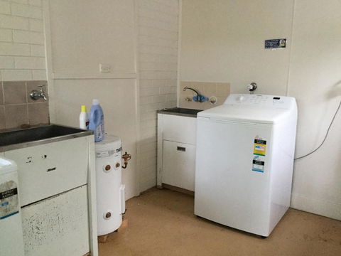 Hat Head Beach Cottage 1 - Lightning Ridge Tourism 27
