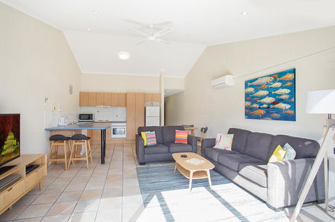 Sails Luxury Apartments Merimbula - Lightning Ridge Tourism 22
