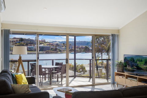 Sails Luxury Apartments Merimbula - Lightning Ridge Tourism 3