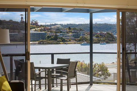 Sails Luxury Apartments Merimbula - Lightning Ridge Tourism 2