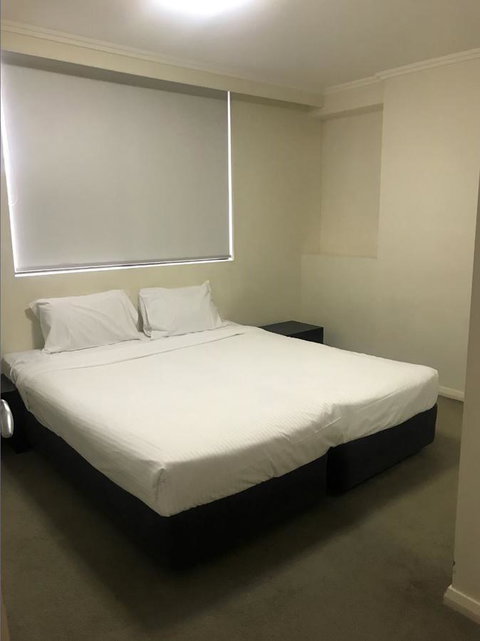 Fiori Apartments - Lightning Ridge Tourism 5