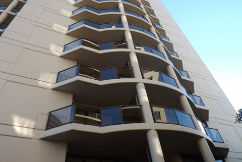 Fiori Apartments - Lightning Ridge Tourism 40