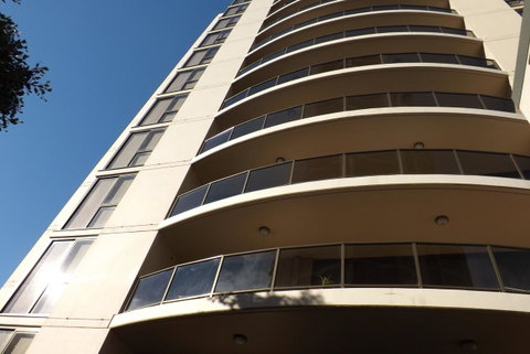 Fiori Apartments - Lightning Ridge Tourism 39