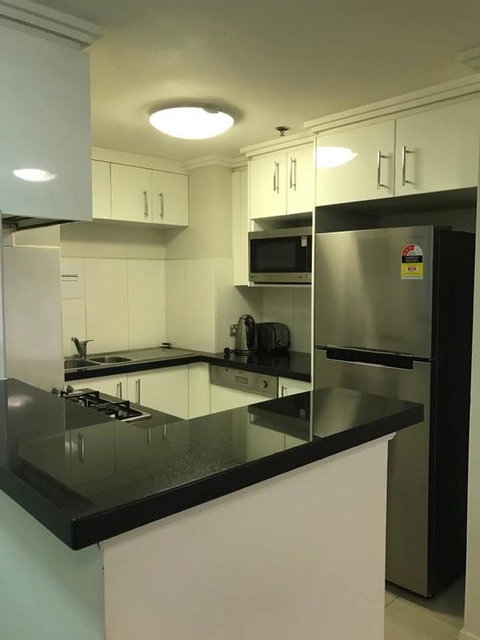 Fiori Apartments - Lightning Ridge Tourism 23