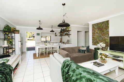 The Woods Farm Jervis Bay - Lightning Ridge Tourism 43
