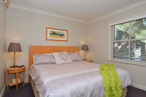 Villa 3br Chianti Villa Located Within Cypress Lakes Resort - Lightning Ridge Tourism 15