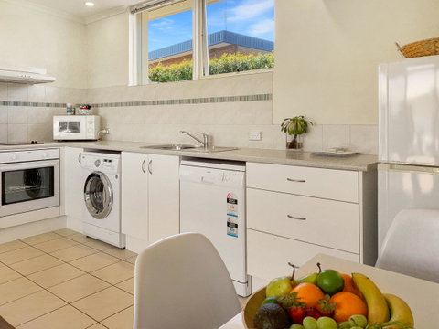 Seashells Apartments Merimbula - Lightning Ridge Tourism 8