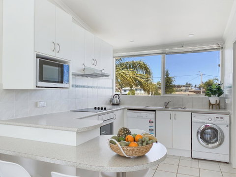 Seashells Apartments Merimbula - Lightning Ridge Tourism 1