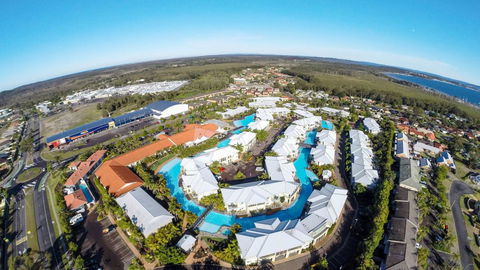 Oaks Port Stephens Pacific Blue Resort - Lightning Ridge Tourism 3