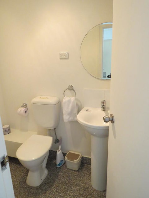 Manly Paradise Motel & Apartments - Lightning Ridge Tourism 30