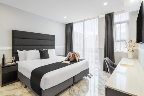 Holiday Inn & Suites - Parramatta Marsden Street, An IHG Hotel - Lightning Ridge Tourism 17