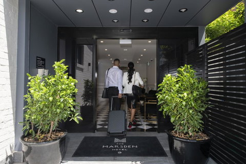 Holiday Inn & Suites - Parramatta Marsden Street, An IHG Hotel - Lightning Ridge Tourism 12