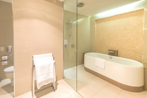 The Grace Hotel - Lightning Ridge Tourism 29