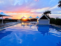 Book The Entrance Accommodation Vacations Lightning Ridge Tourism Lightning Ridge Tourism