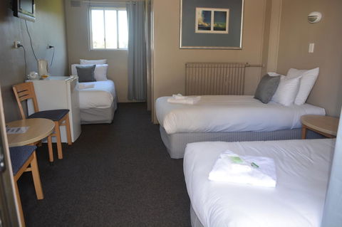 Commercial Hotel Motel Lithgow - Lightning Ridge Tourism 18