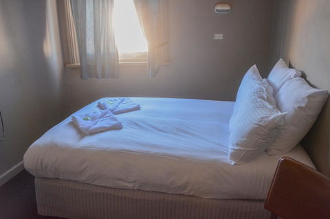 Commercial Hotel Motel Lithgow - Lightning Ridge Tourism 22