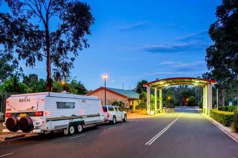 Discovery Parks - Dubbo - Lightning Ridge Tourism 32