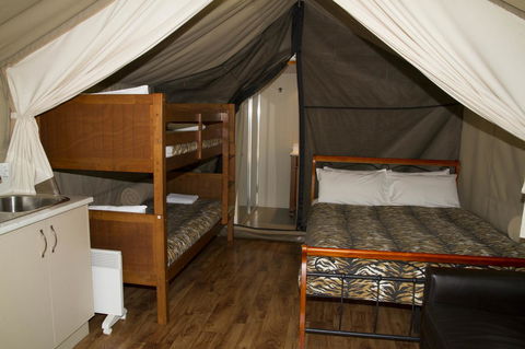 Discovery Parks - Dubbo - Lightning Ridge Tourism 34