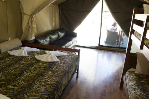 Discovery Parks - Dubbo - Lightning Ridge Tourism 33