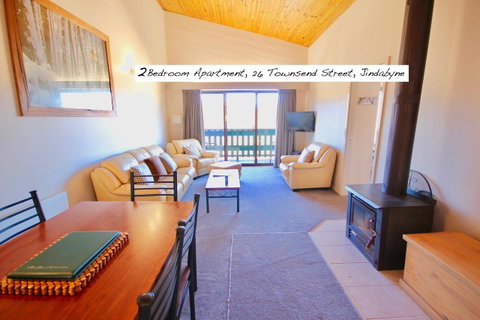 Full Circle Apartments - Lightning Ridge Tourism 26