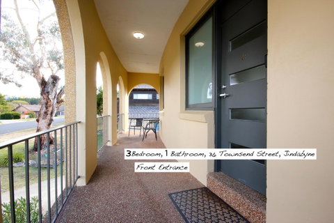 Full Circle Apartments - Lightning Ridge Tourism 18